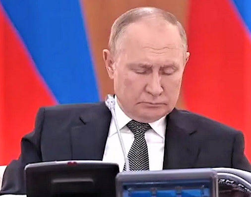 EILMELDUNG- Putin schläft bei Staatsratssitzung einfach ein - dieses Bild schockt ganz Russland! Neue Blamage für Putin