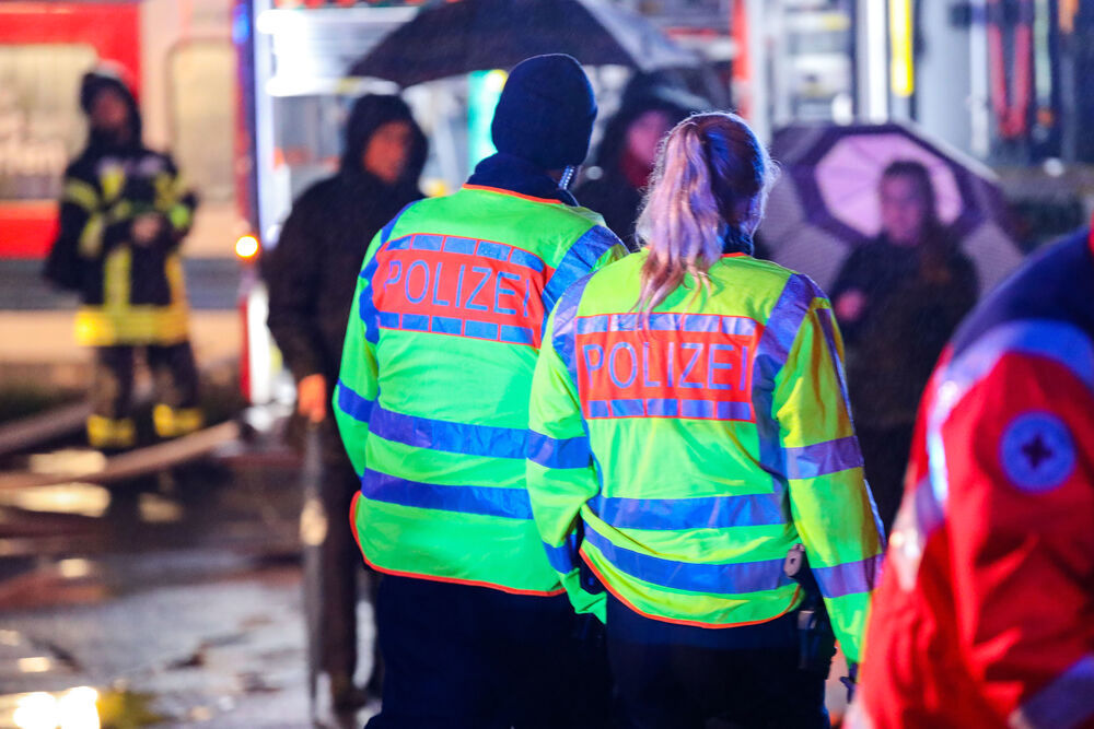 Blutüberströmte Leiche auf Camper-Parkplatz entdeckt - Schockierende Entdeckung in Leipzig!