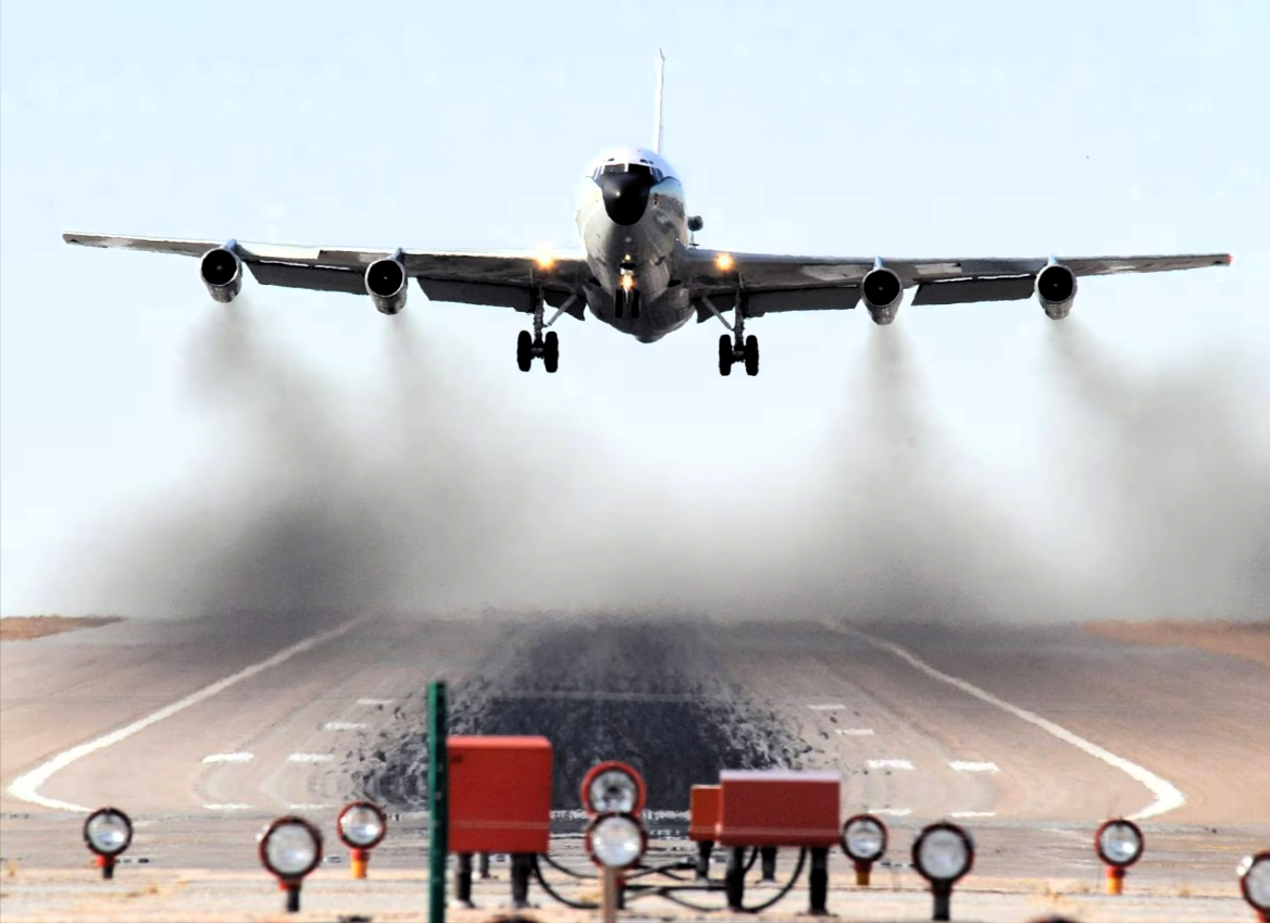 Notlandung auf Mallorca - Passagier stirbt im Flugzeug! Eine Person stirbt nach medizinischem Notfall