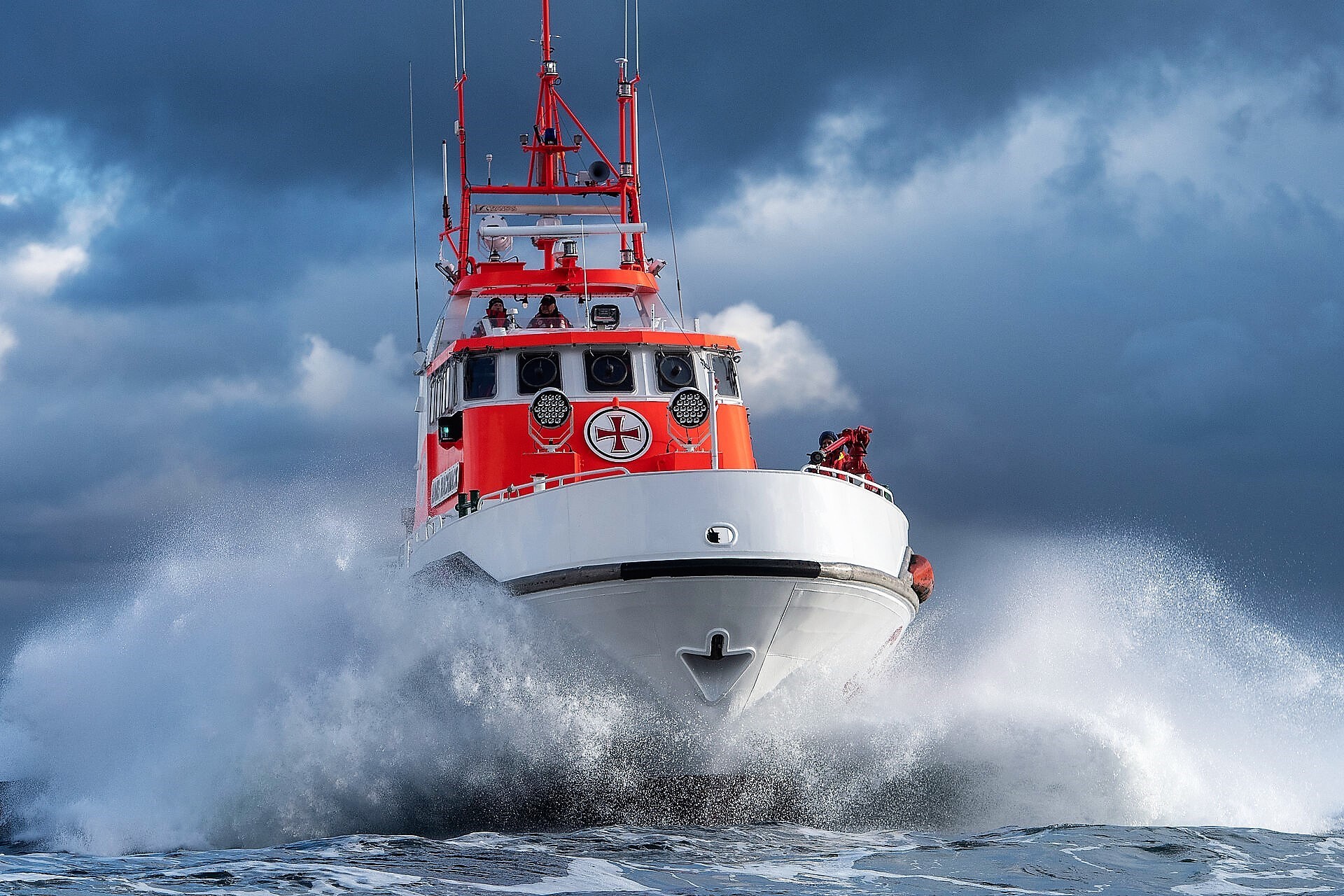 Todesdrama auf der Ostsee - Kind stürzt von Fähre, Mutter springt hinterher - beide überleben nicht