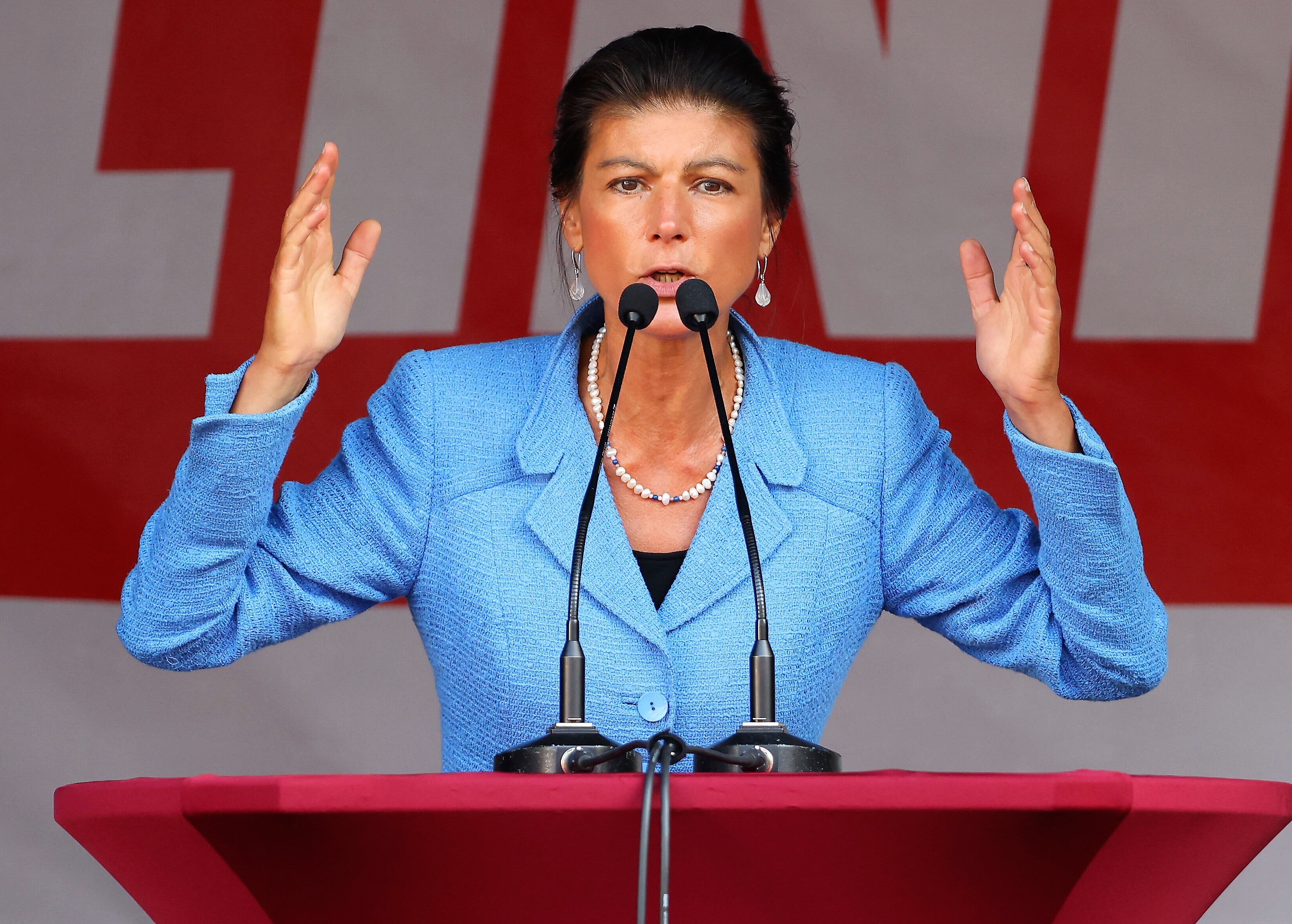 Umfragen-Hammer! Erster Rückschlag für Wagenknecht-Partei - die Bürgen wenden sich ab!