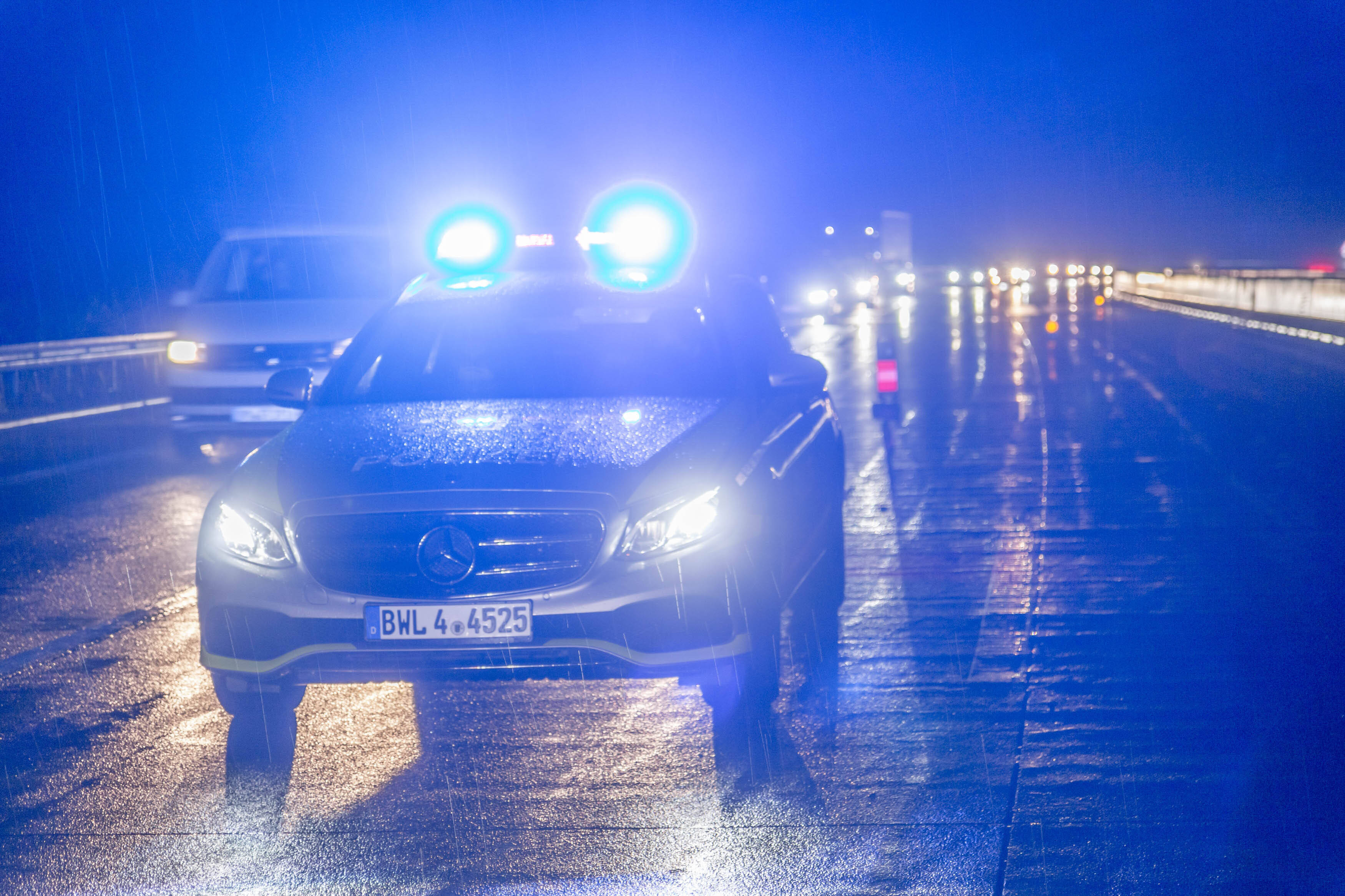 Lehrerin auf der A9 erschossen! Tragisches Schicksal einer Mutter – die schockierenden Details kommen ans Licht